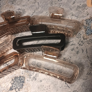 کیلیپس طرح شیشه ای ۱۳سانتی رنگبندی جنس عالی