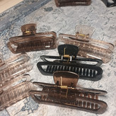 کیلیپس طرح شیشه ای ۱۳سانتی رنگبندی جنس عالی
