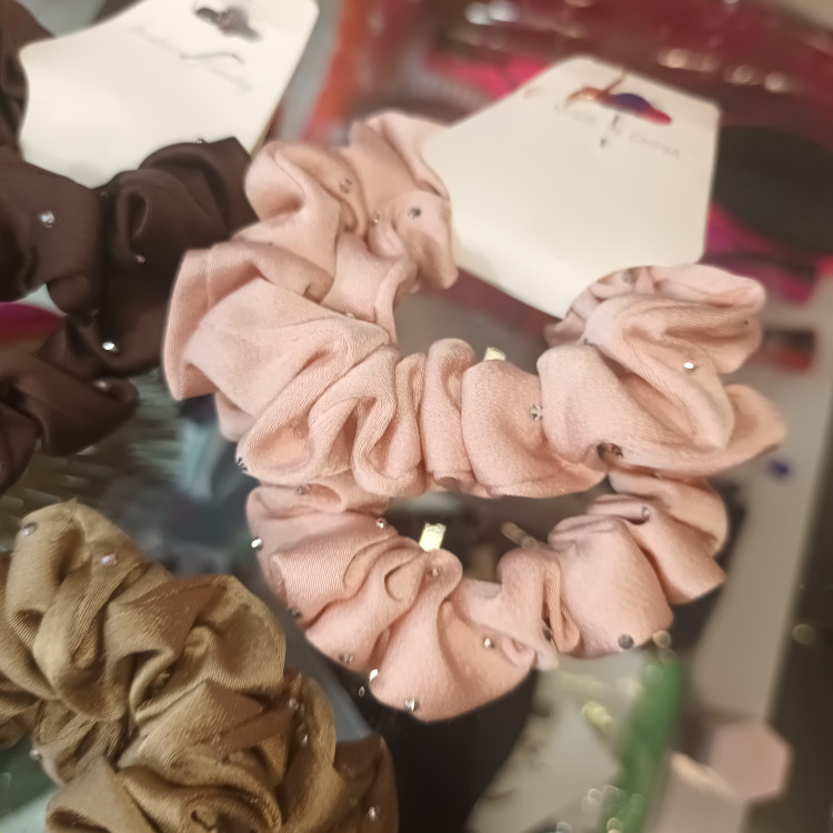 کش مجلسی زنانه ساتن ۲عددی وارداتی رنگ نسکافه ای